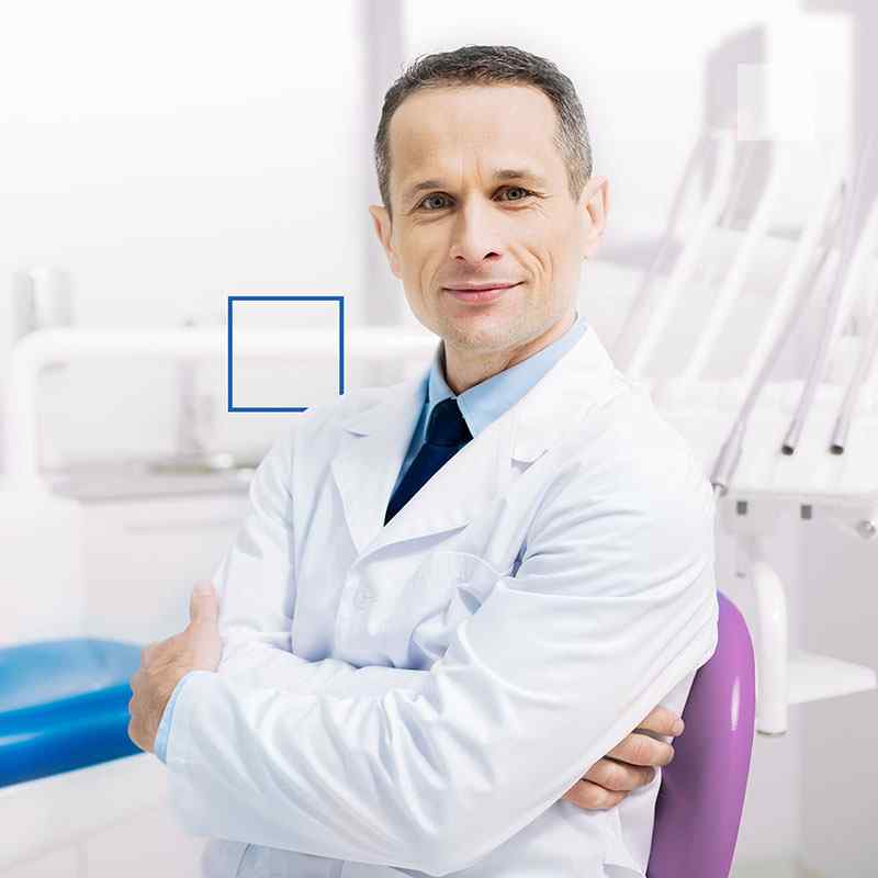 https://www.emergencydentistlexingtonky.com/wp-content/uploads/2020/01/people-03.jpg